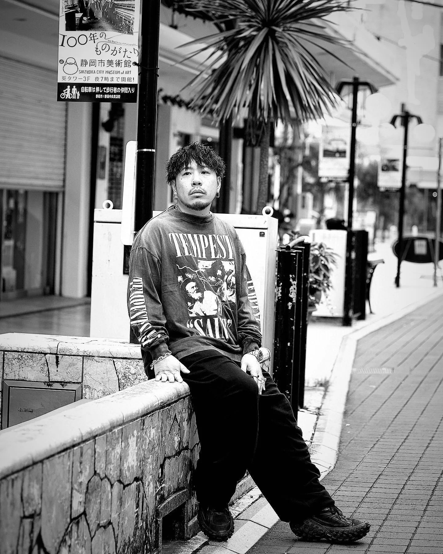 SAINT Mxxxxxx LS TEE/TEMPEST/BLK 'TEMPEST SAINT' Storm Religious Saints Cracked Retro Vulcanized Heavy Wash Long Sleeves Washed Black S-XL Assute Dyeing Multi-bit Horse Fading Craftsmanship Grinding and Hanging Holes Full of Old Feeling Top Printing Craftsmanship Purchasing Level